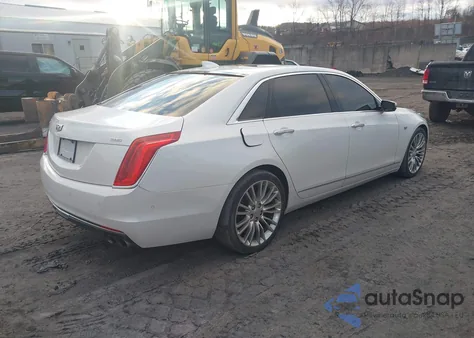 2016 Cadillac Ct6 Premium Luxury z USA, uszkodzony, nr VIN 1G6KF5RS2GU156698